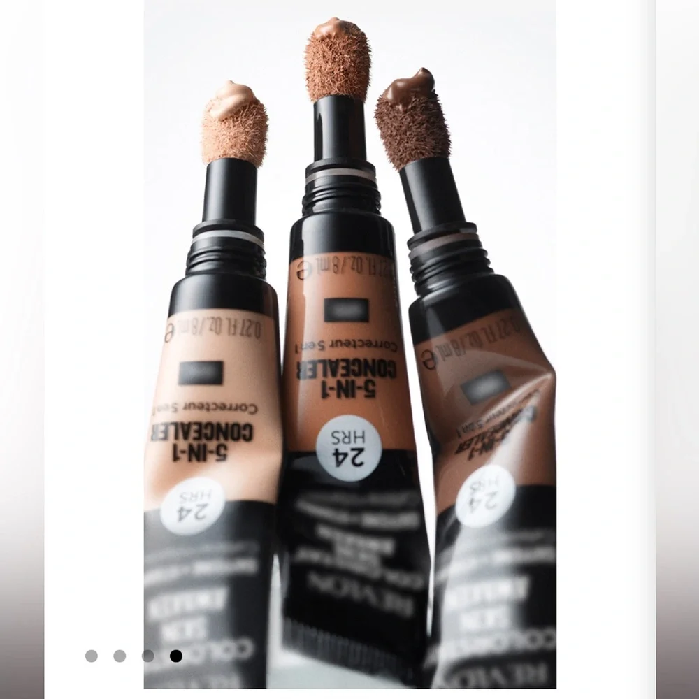 Revlon Colorstay skin Awaken Concealer in Shade 045